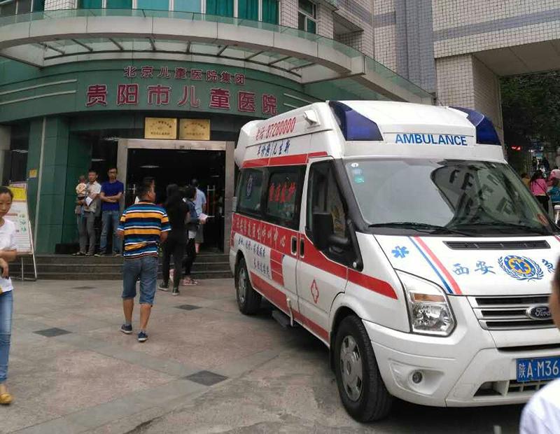 镇宁救护车转院